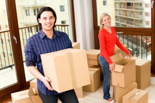 Cubic-yard pricing example for a local storage job